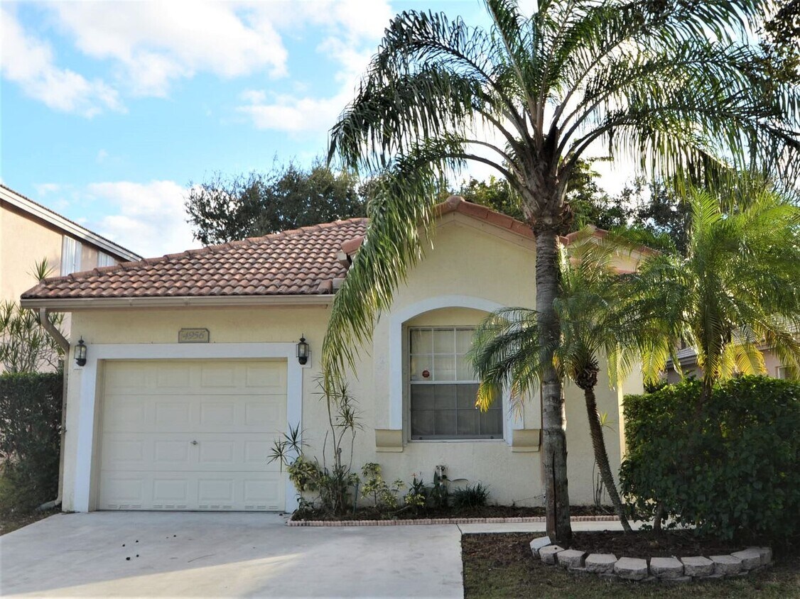 Foto principal - 4956 Egret Pl