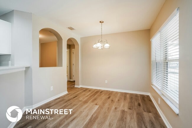 Building Photo - 113 NW 29th Terrace