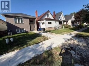 Building Photo - 495 McEwan Ave