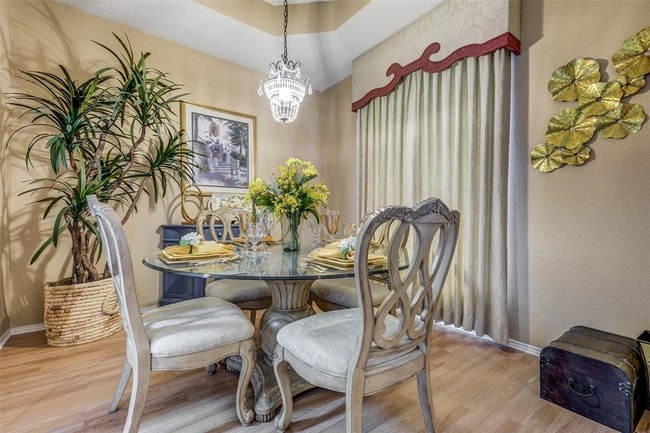 Foto del edificio - 1325 Williams Creek