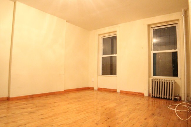 Foto del edificio - GREENE AVENUE