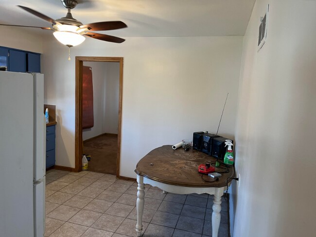 Building Photo - 501 Emerald Ave
