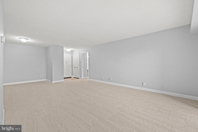 Foto del edificio - 307 Yoakum Pkwy