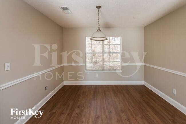 Building Photo - 3203 Spring Mesa Dr SW