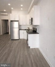 Building Photo - 1524 Ridge Ave