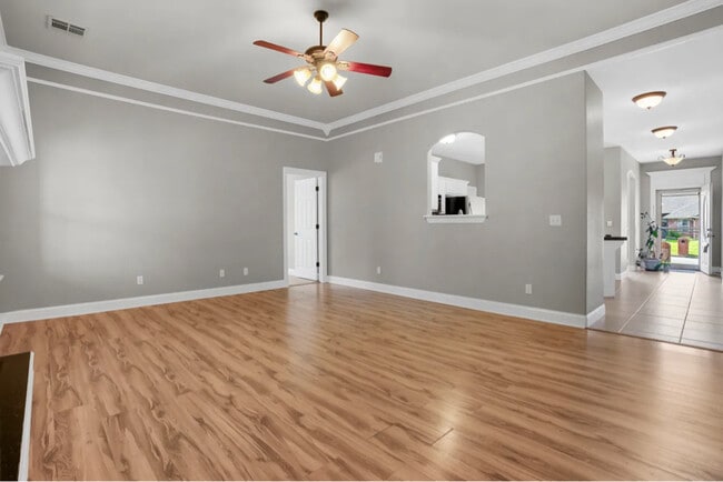 Building Photo - 808 Herron St