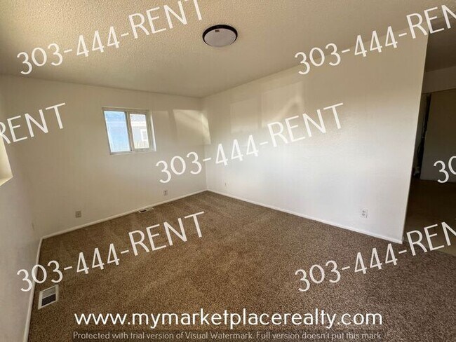 Photo - Quaint 3 Bedroom in Denver! House