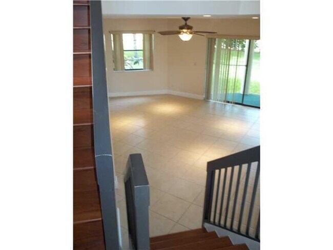 Foto del edificio - 3639 NW 6th St