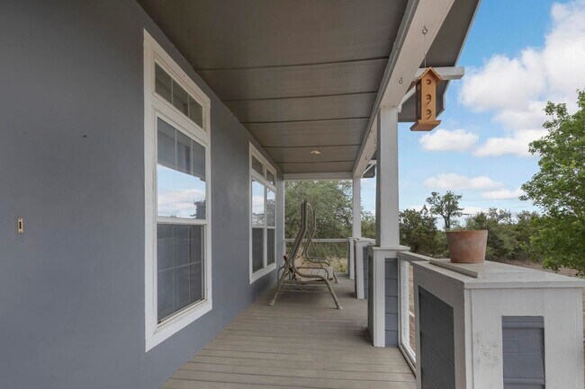 Building Photo - 1302 Whitetail Rd