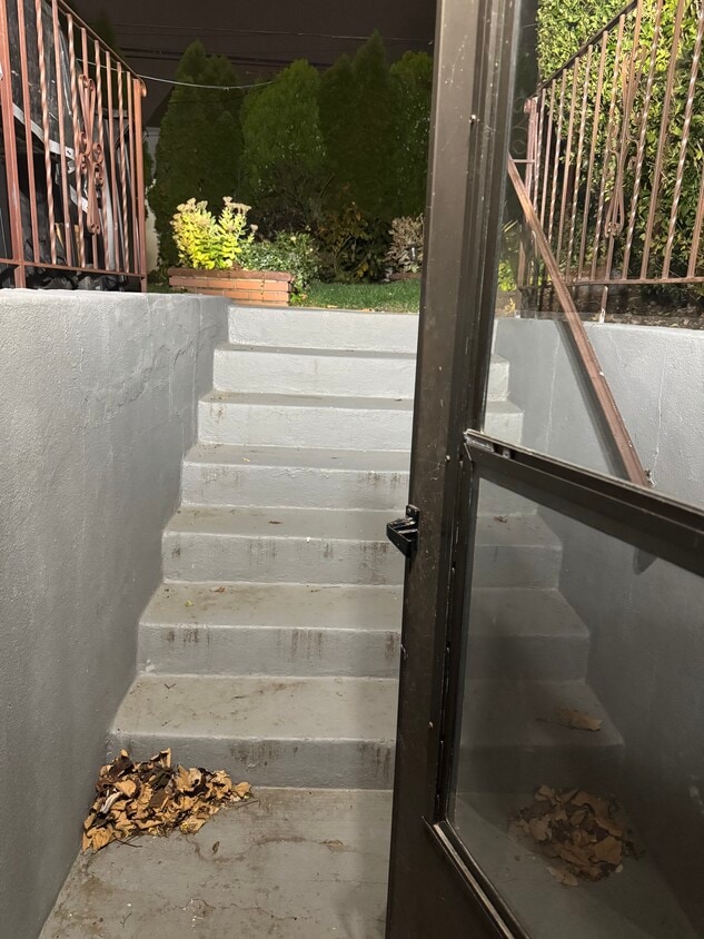 Stairs - 11856 222nd St