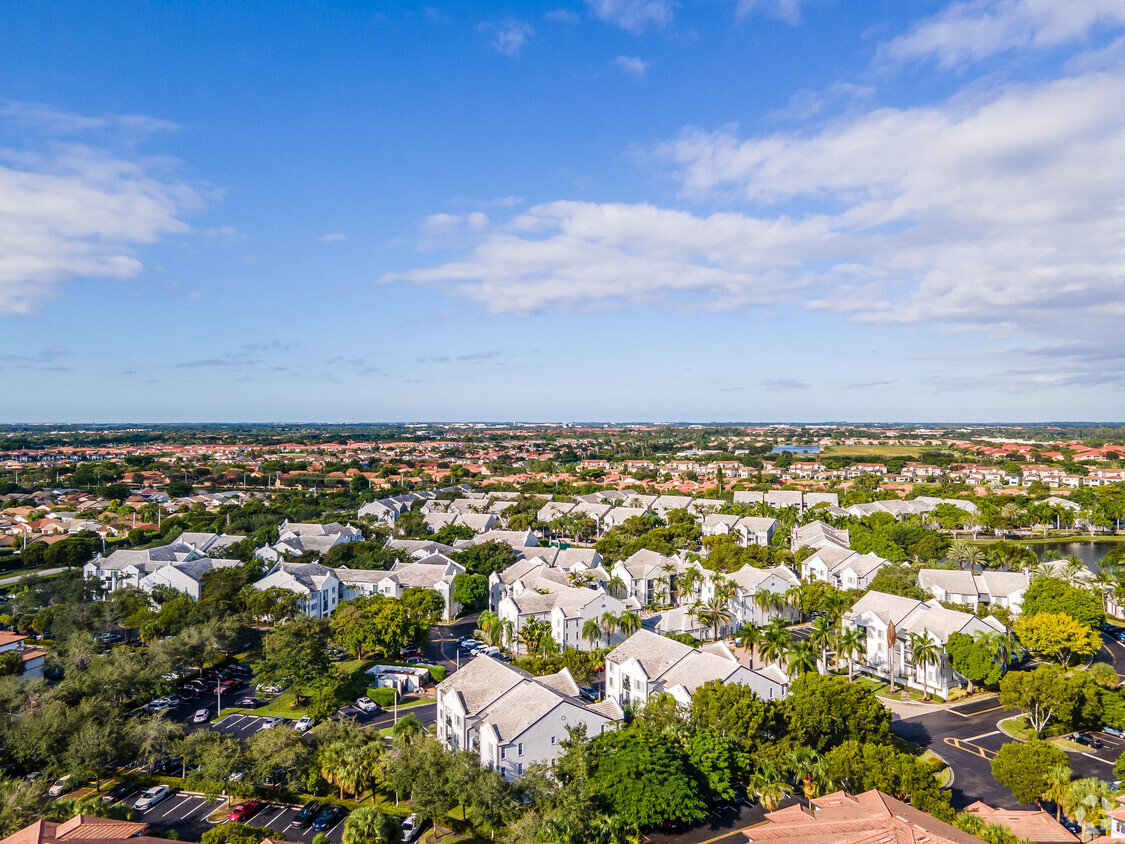 Foto principal - Devonaire At Pembroke Pines