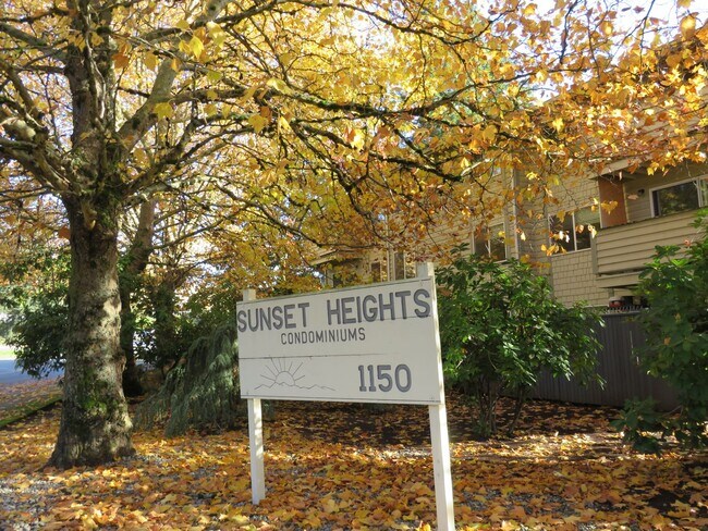 Foto del edificio - Renton Highlands 2Bd/1Ba ground floor Cond...