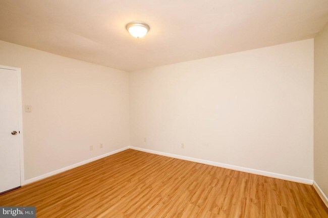 Foto del edificio - 10100 Campus Way S