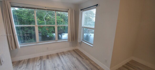 Building Photo - 13060 Vista Isles Dr