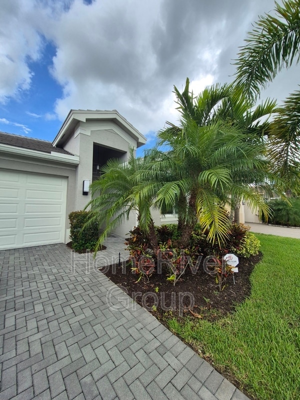 Building Photo - 11396 SW Willow Ln