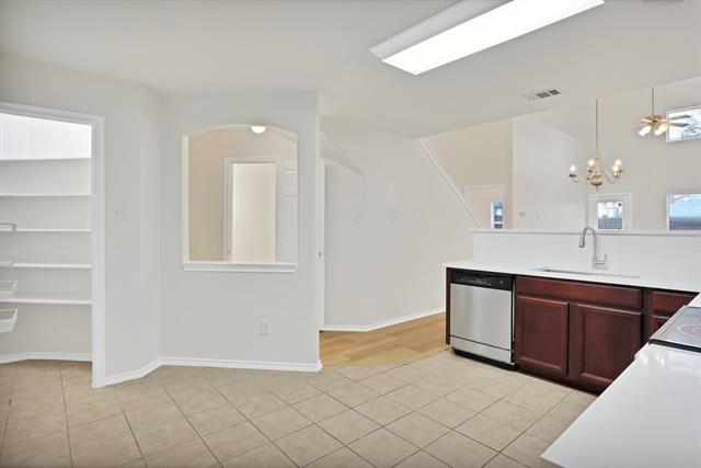 Foto del edificio - 9938 Wake Bridge Dr