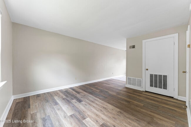 Building Photo - 1529 Anderson St