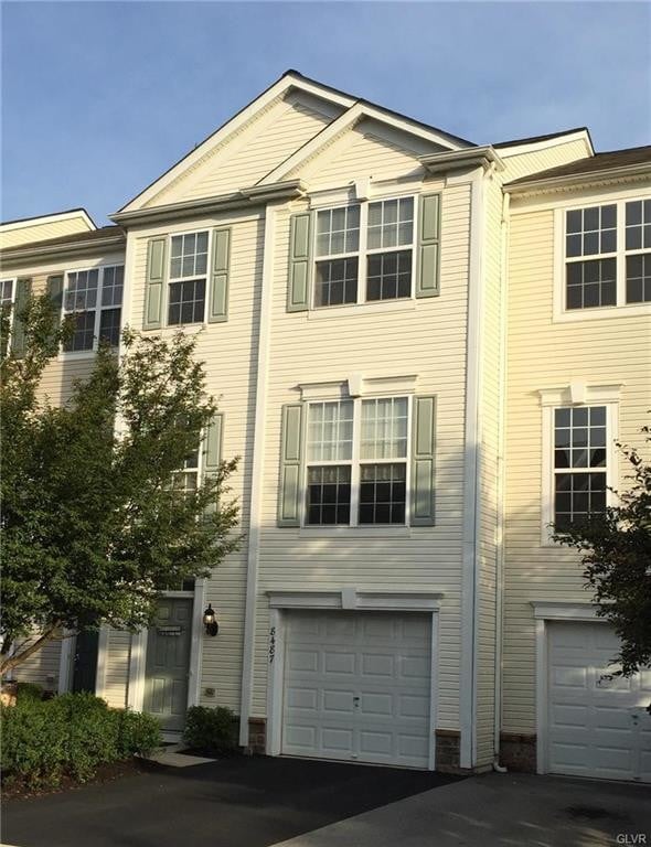 8487 Putnam Ct, Breinigsville, PA 18031 Townhome Rentals in