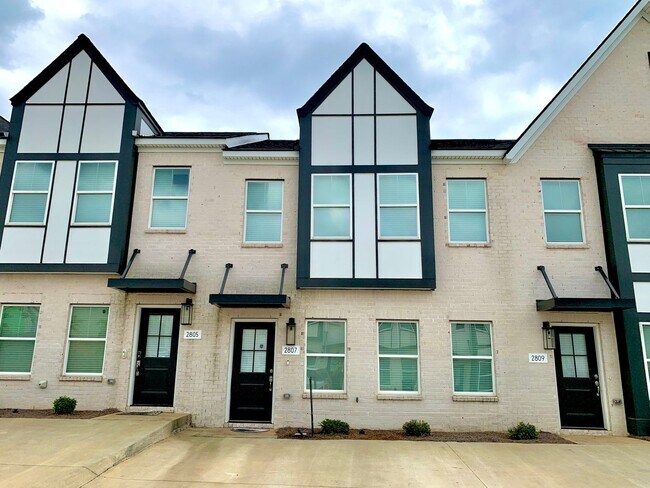 Building Photo - Townhome at The Mill - Opelika