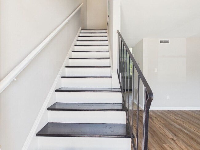 Foto del edificio - 2305 Poplar St