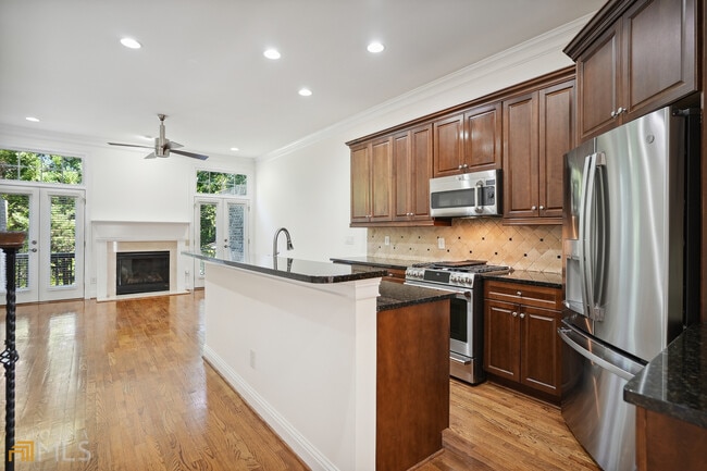 Building Photo - 2673 Rivers Edge Dr NE