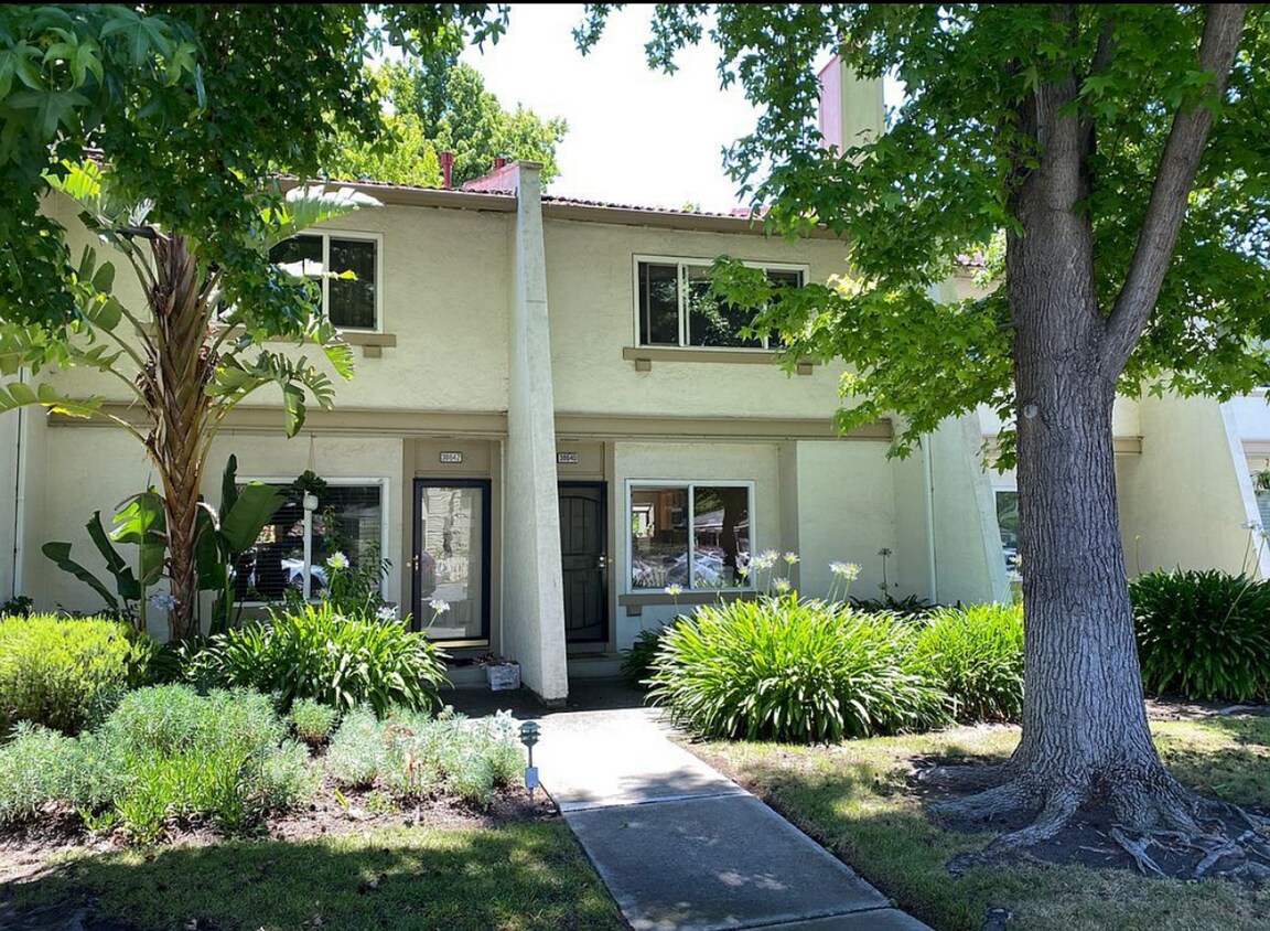 Primary Photo - Charming Two-Story Condo with Modern Touch...