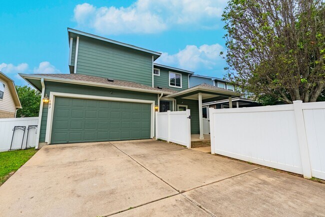 Building Photo - Beautiful 3 bedroom, 2,5 bathroom home in Cedar Park!!!