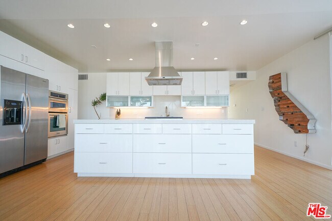 Building Photo - 1312 Innes Pl
