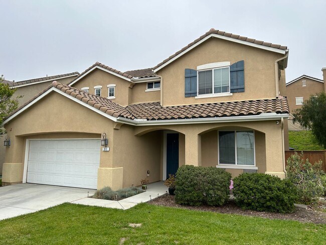Foto del edificio - Beautiful 5-Bedroom Home In Oceanside