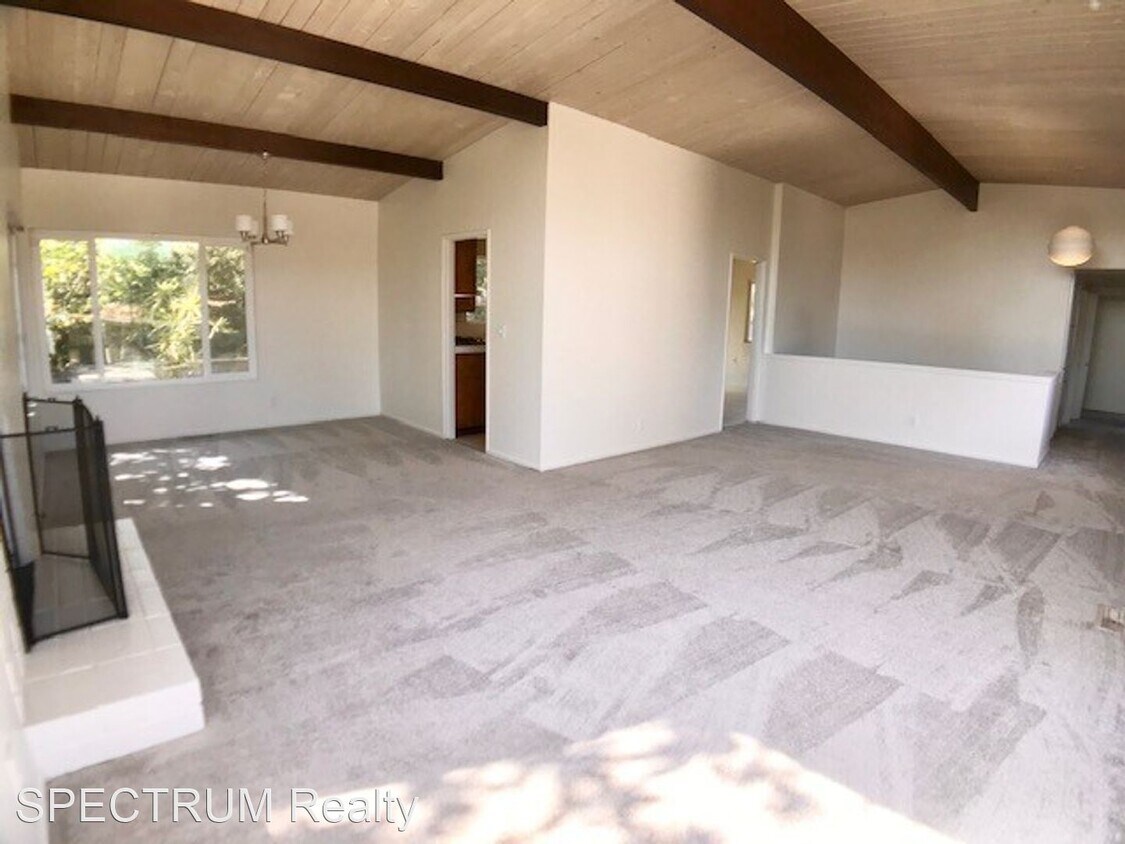 Foto principal - 4 br, 2 bath House - 865 Cocopah Dr