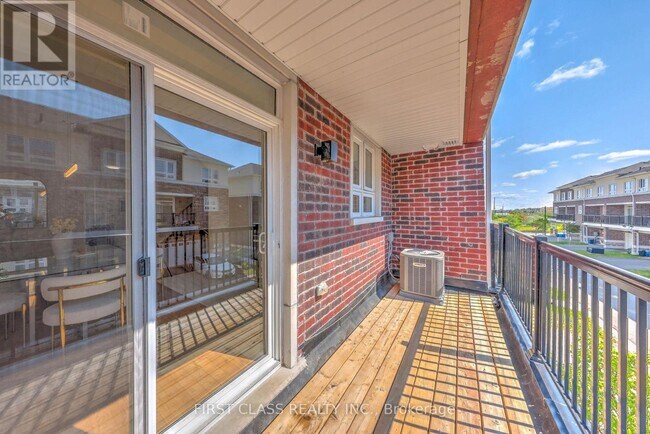Building Photo - 22 Massachusetts Ln
