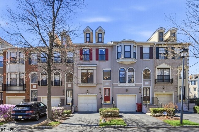 Foto del edificio - 424 Hartford Dr