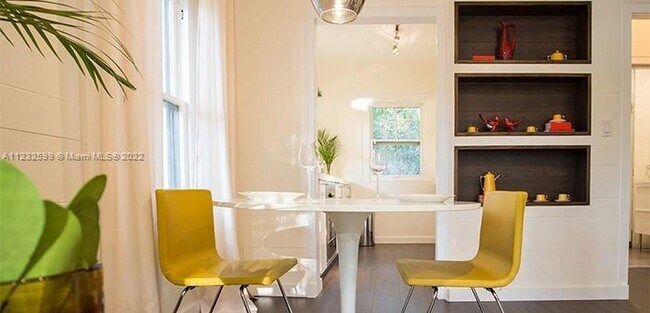 Building Photo - 743 NW 9th Ave