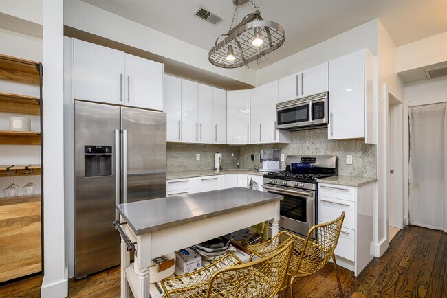 Foto del edificio - 349 3rd St
