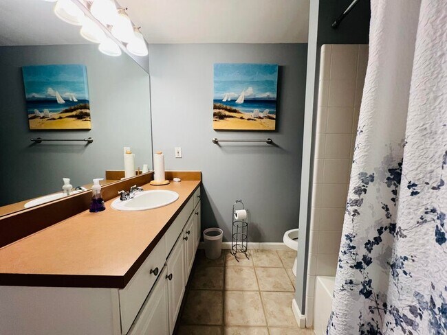 Foto del edificio - 2050 Alta Meadows Ln