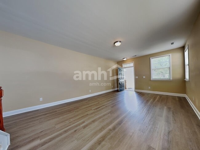 Building Photo - 2845 Roundleaf Ct