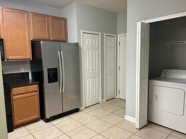 Building Photo - Nice 2B/2.5Bth Condo in Aberdeen in St Joh...
