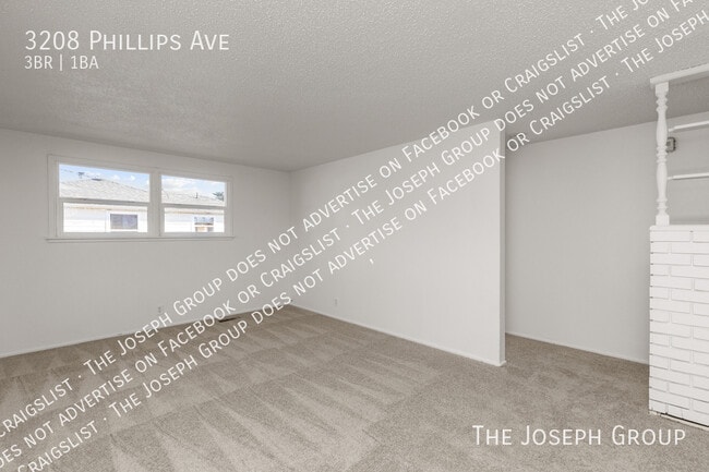 Building Photo - 3208 Phillips Ave
