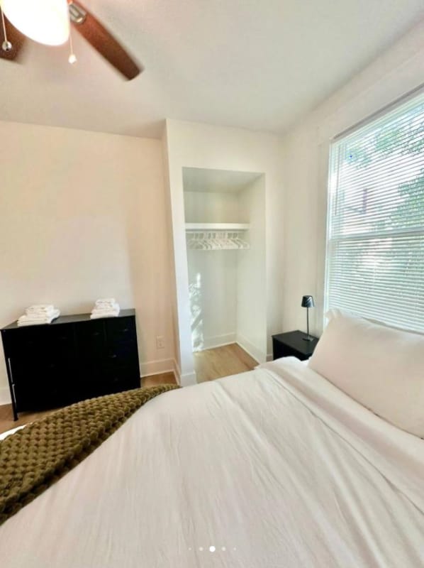 Building Photo - 1313 Live Oak St