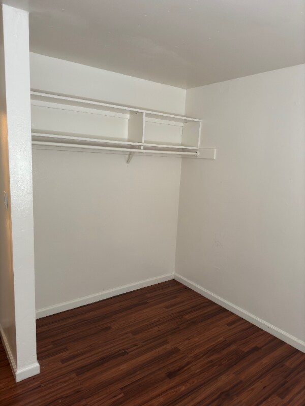 Foto del edificio - 1025 N Madison St