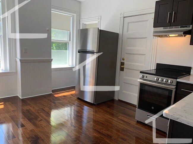 Building Photo - 9/1 No Fee! Renovated Porter Sq 3BR/2BA w/...