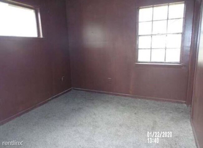 Foto del edificio - 3 br, 2 bath House - 105 Linda Cir A Unit A