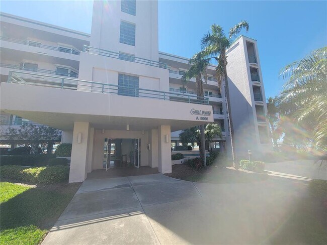 Foto del edificio - 8000 Sailboat Key Blvd S