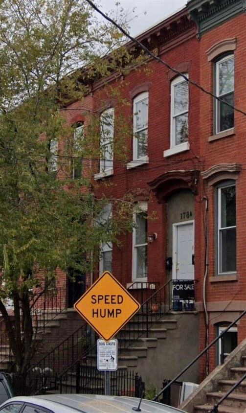 178A Union St, Jersey City, NJ 07304