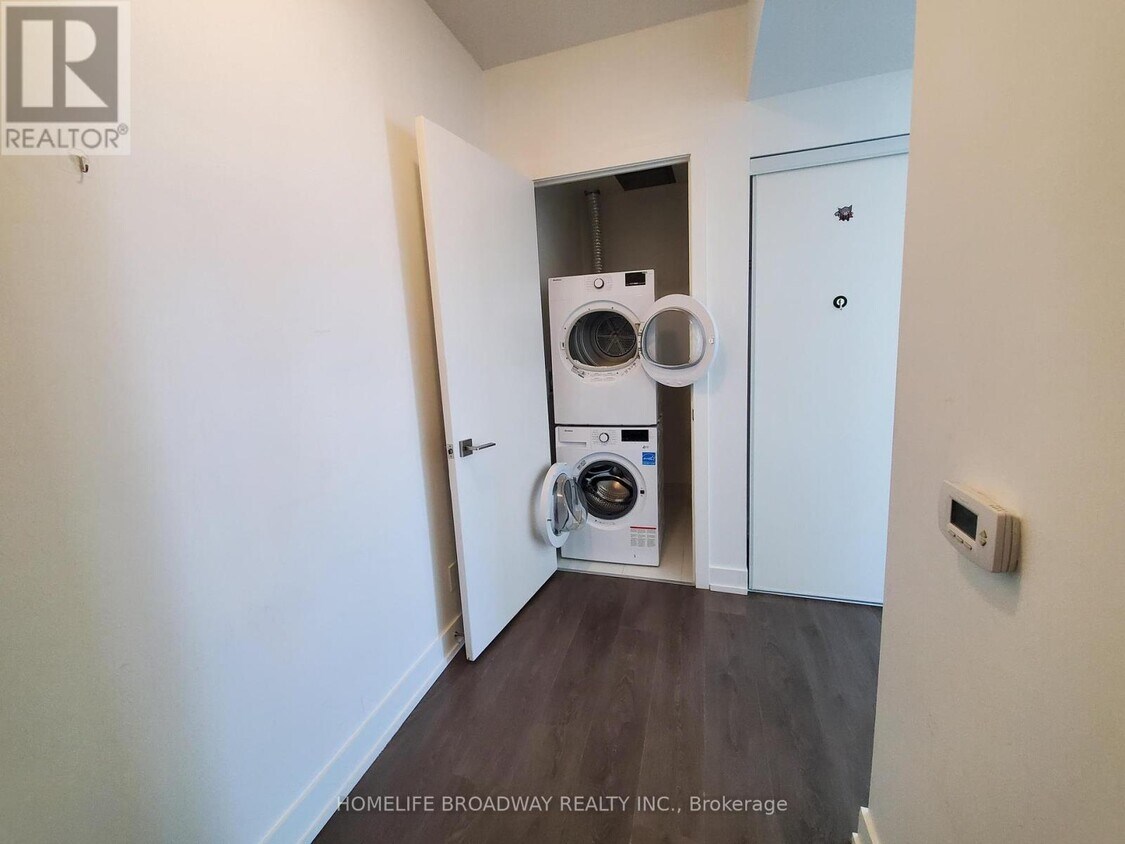 Primary Photo - 278-3278 Buchanan Dr