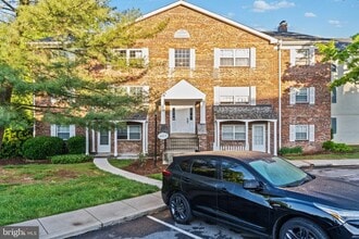 Building Photo - 4413 Romlon St
