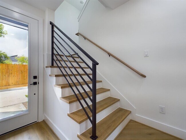 Foto del edificio - 4122 Buck St