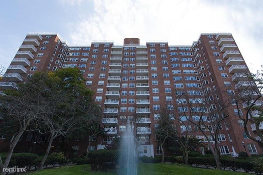 Primary Photo - 630 W 246th St