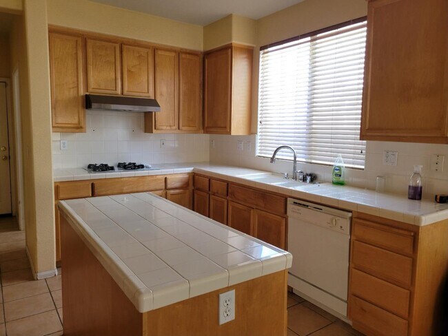 Foto del edificio - 1594 Dawnview Dr