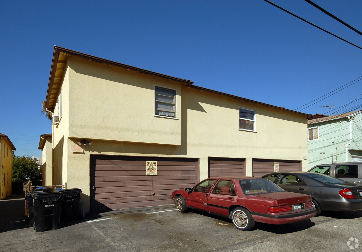 Foto del edificio - 7000-7010 La Tijera Blvd